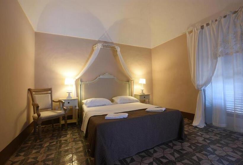 Люкс Классика, Borgo Del Carato