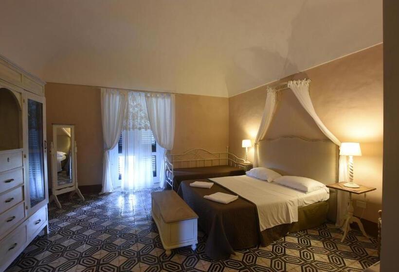 スーペリアトリプルルーム, Borgo Del Carato