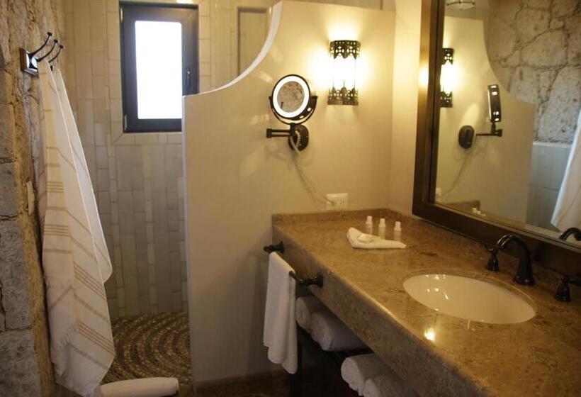 Люкс Повышенной Комфортности, Casa 1810 Hotel Boutique