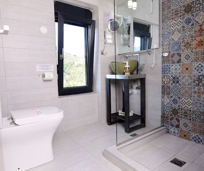 디럭스 스위트 바다 전망, Entechnos Living