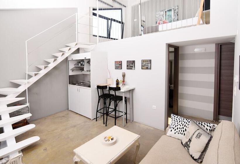 디럭스 스위트 바다 전망, Entechnos Living