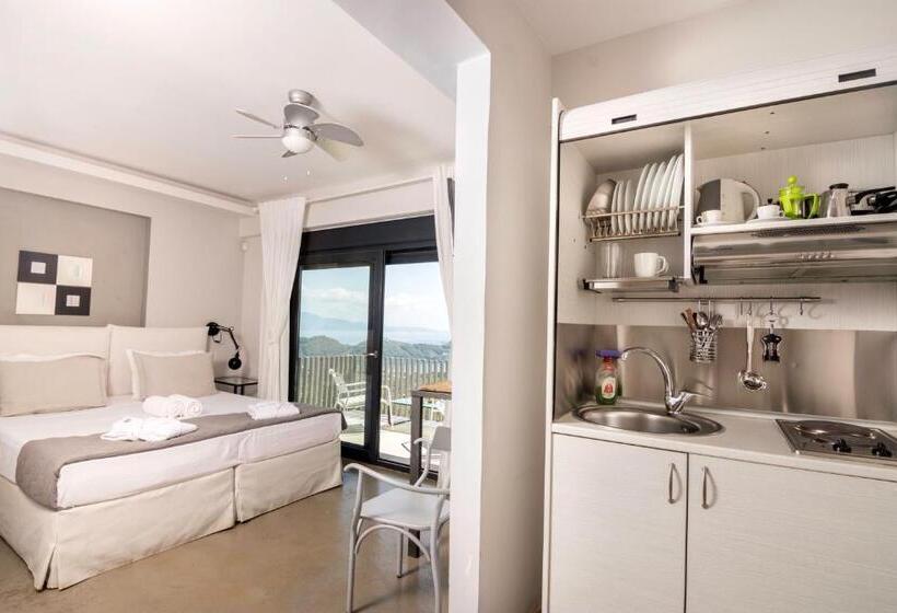 스탠다드 스튜디오 바다 전망, Entechnos Living