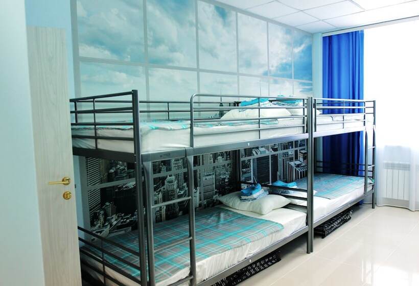 سرير فى غرفة مشتركه, Hostel 1001 Nights