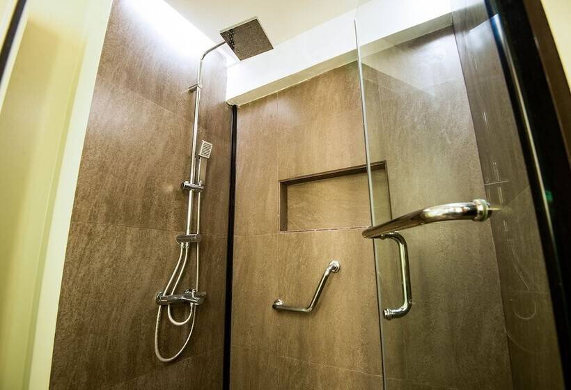 行政房间, Ariana