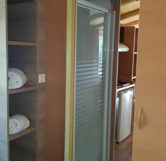 اتاق استاندارد, Camping La Pinede