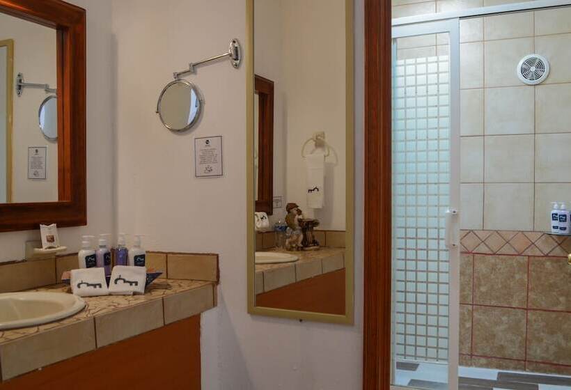 اتاق لوکس, Casa De Los Frailes