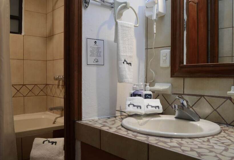 اتاق لوکس, Casa De Los Frailes