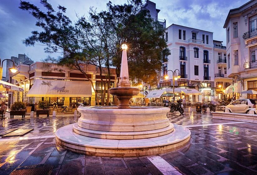 Pokój Standard, Colors Central Ladadika