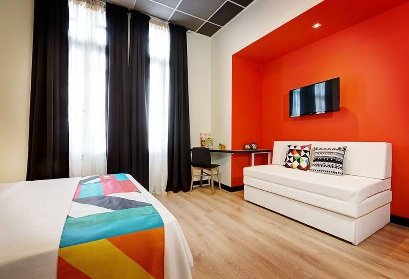 Pokój Standard, Colors Central Ladadika