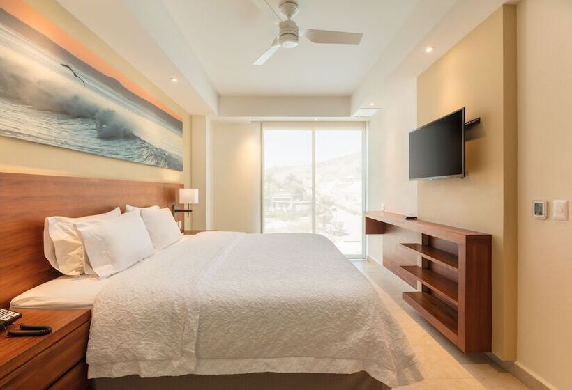 ダブルベッドスタンダードルーム, Hampton Inn & Suites By Hilton Los Cabos