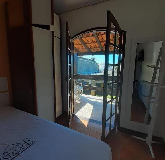 غرفة قياسية ثلاثية, Pousada Estalage