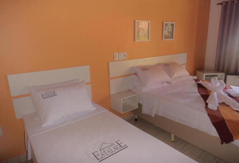 غرفة قياسية ثلاثية, Pousada Estalage