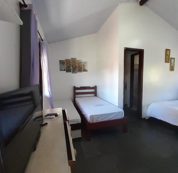 غرفة قياسية رباعية, Pousada Estalage