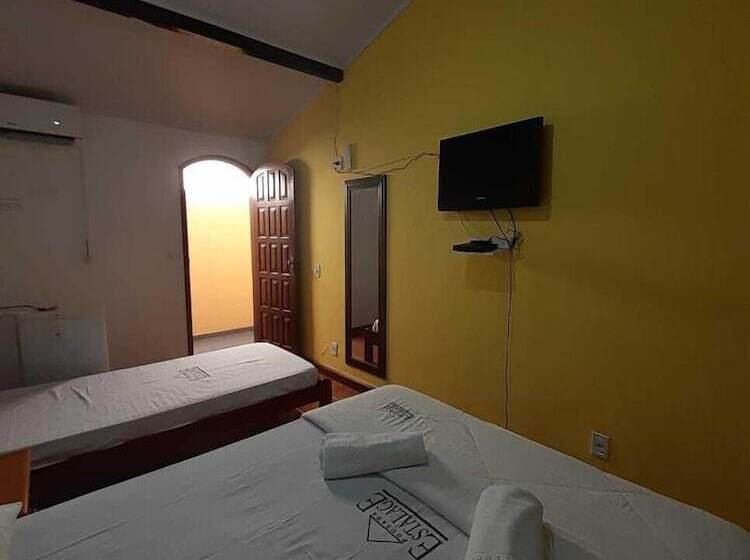 غرفة قياسية ثلاثية, Pousada Estalage