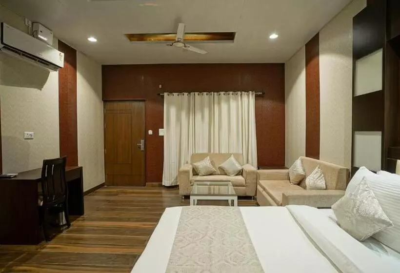 キャビン, The Grand Shiva Resort And Spa