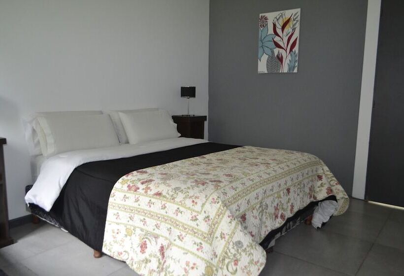 スタンダードルーム, Village Park