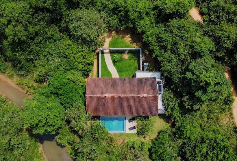 Люкс Premium 2 Спальни, Wild Grass Nature Resort
