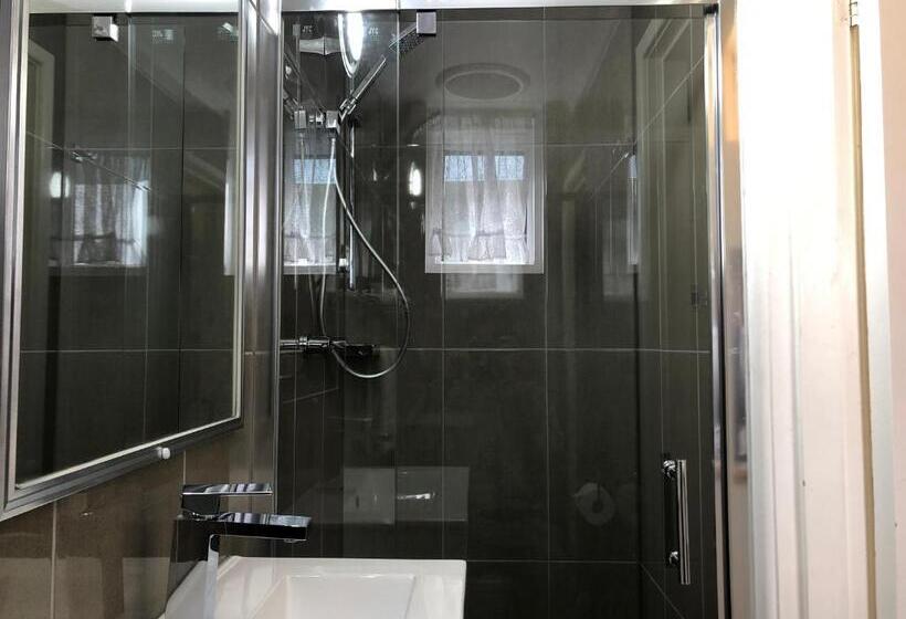 חדר דלוקס, Bradman Motor Inn