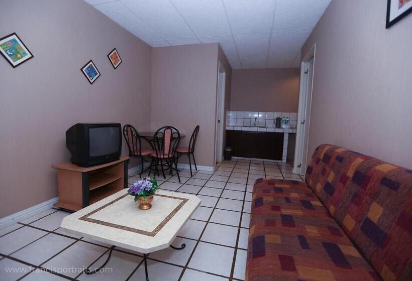 סוויטה משפחתית, Value Star Inn