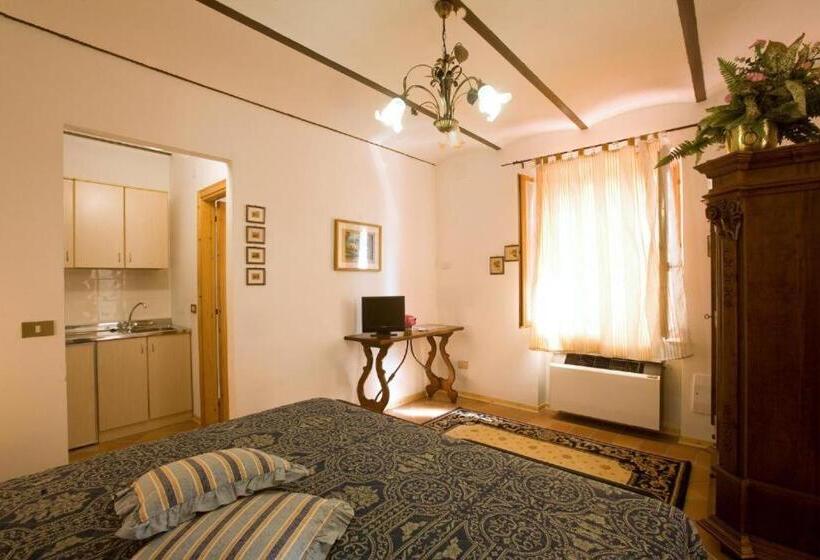 דירת חדר בקומת קרקע, Villa Gioia Civita