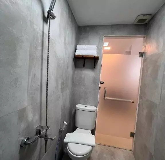 Standard Studio, Fastrooms Bekasi