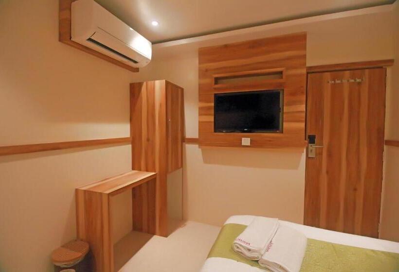 Quarto superior, Al Madina Palace