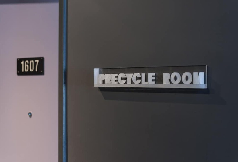 Escritório Estándar, Cappuccino