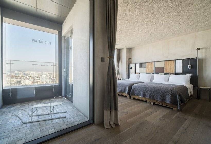 Escritório Estándar, Cappuccino