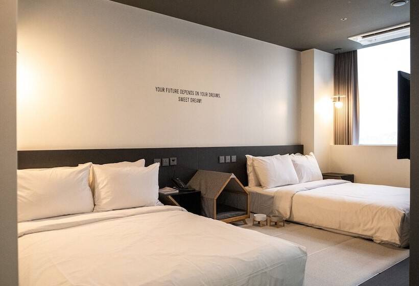 Quarto Estandar, Cappuccino