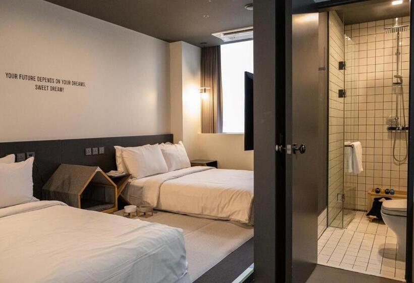 Quarto Estandar, Cappuccino