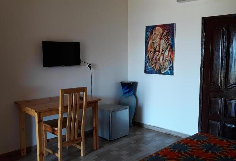 اتاق استاندارد با تخت بزرگ, Robinson Plage