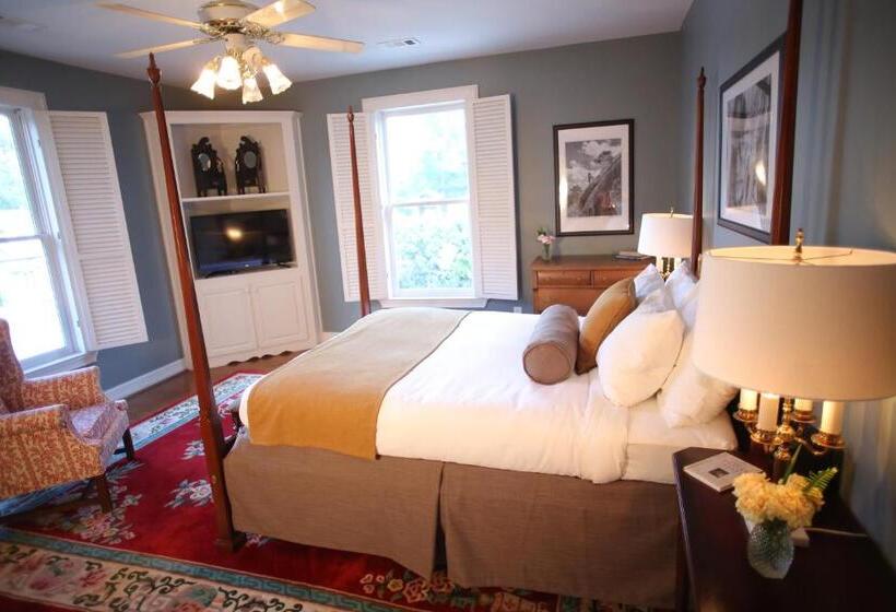 غرفة ديلوكس سرير كينج, Stone Mountain Manor