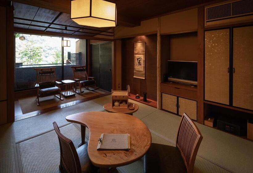Номер Deluxe, Watei Kazekomichi