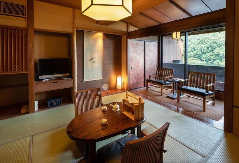 Номер Deluxe, Watei Kazekomichi