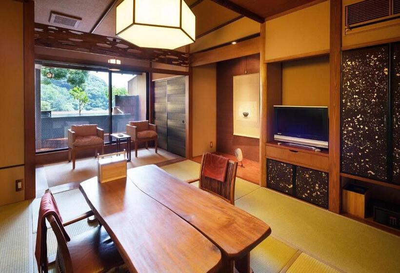 Люкс Повышенной Комфортности, Watei Kazekomichi