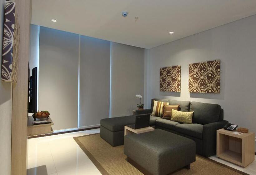 Suite Executiva, Ra Premiere Simatupang