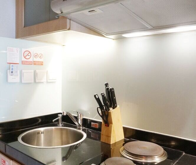 Habitació Deluxe, Ra Premiere Simatupang