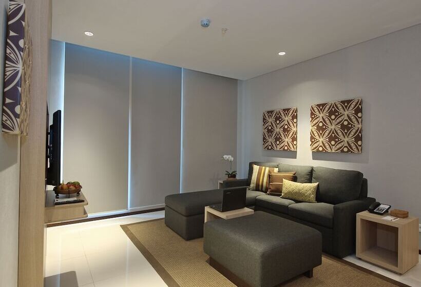 Suite Executiva, Ra Premiere Simatupang