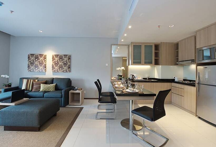 Suite Executiva, Ra Premiere Simatupang