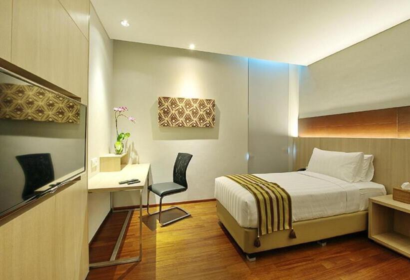 Suite, Ra Premiere Simatupang
