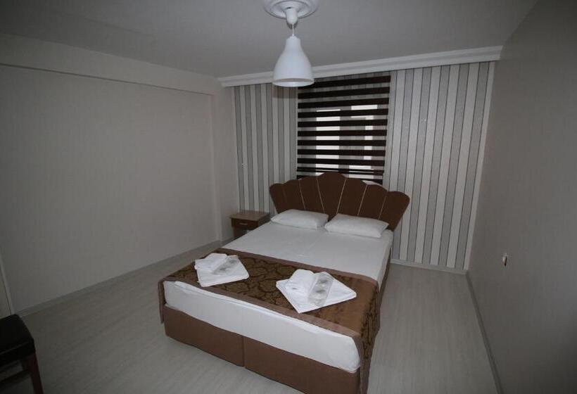 带阳台套房, Selimiye