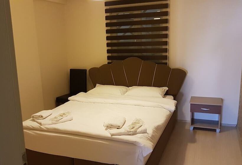 带阳台套房, Selimiye