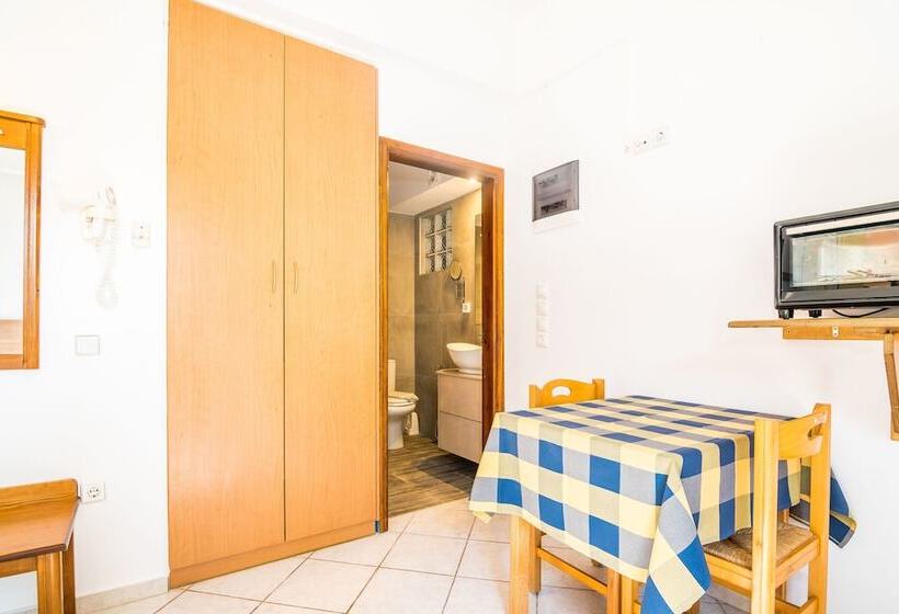 إستوديو قياسى, Thalassa Apartments