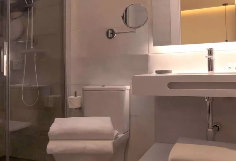 سوییت جونیور با بالکن, Woohoo Rooms Boutique Sol