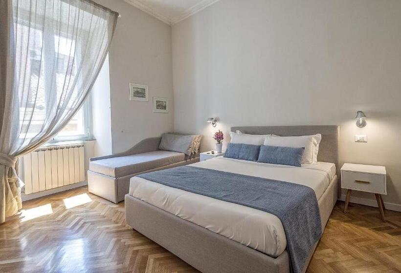 חדר דלוקס לשלושה, Little Queen Relais