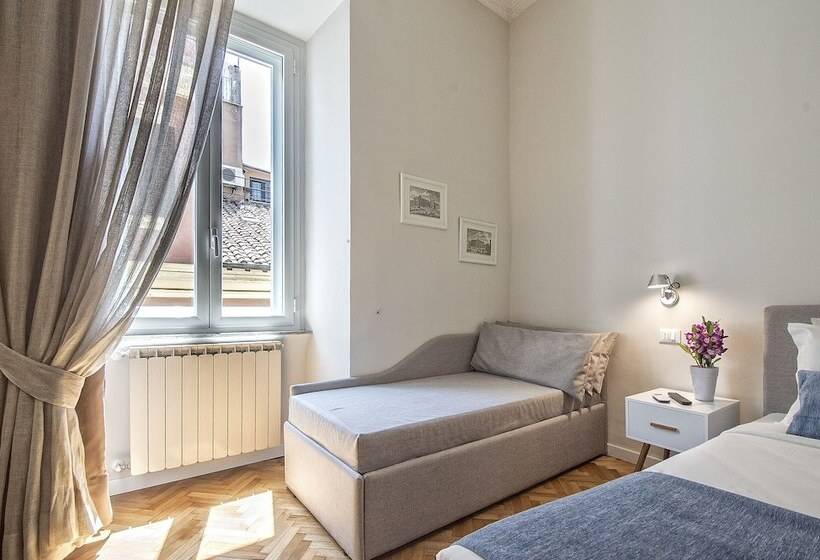 חדר דלוקס לשלושה, Little Queen Relais