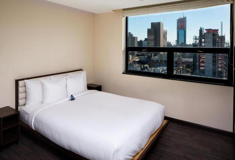 带特大床的标准间, Orchard Street