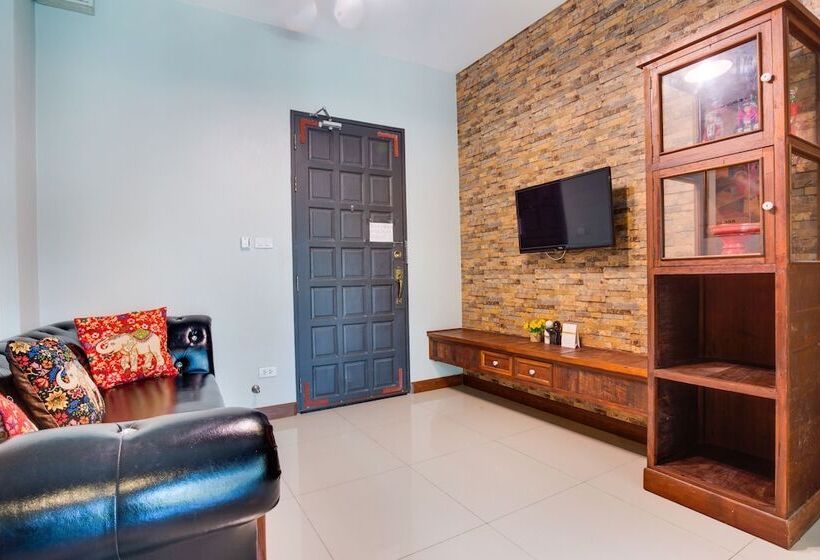 סוויטה, Capital O 1051 Pagoda House