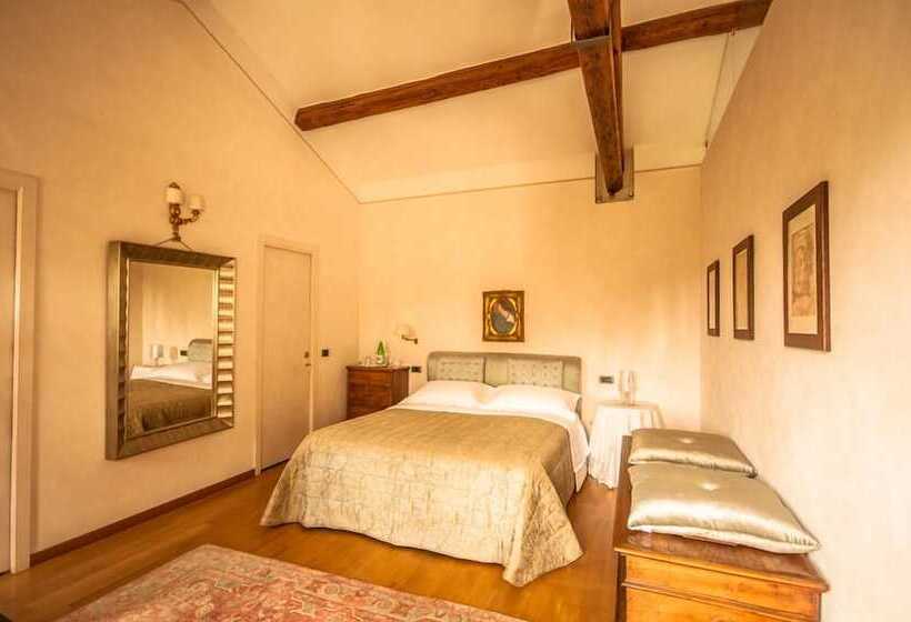 اتاق لوکس, Podere La Rondine