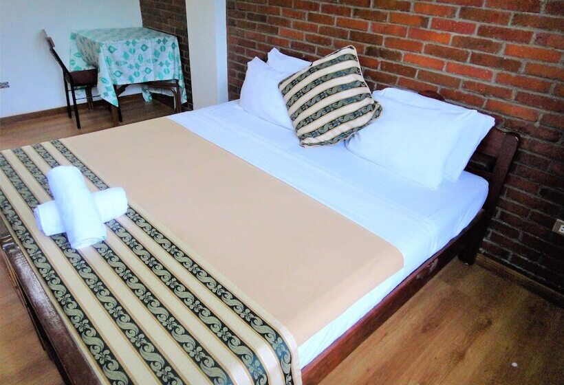 سوییت جونیور, Marina Palawan Resort